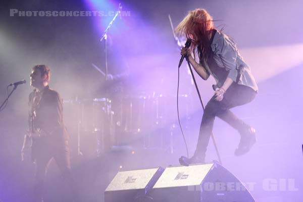 THE KILLS - 2012-06-22 - PARIS - Hippodrome de Longchamp - Alison Nicole Mosshart - James William Hince